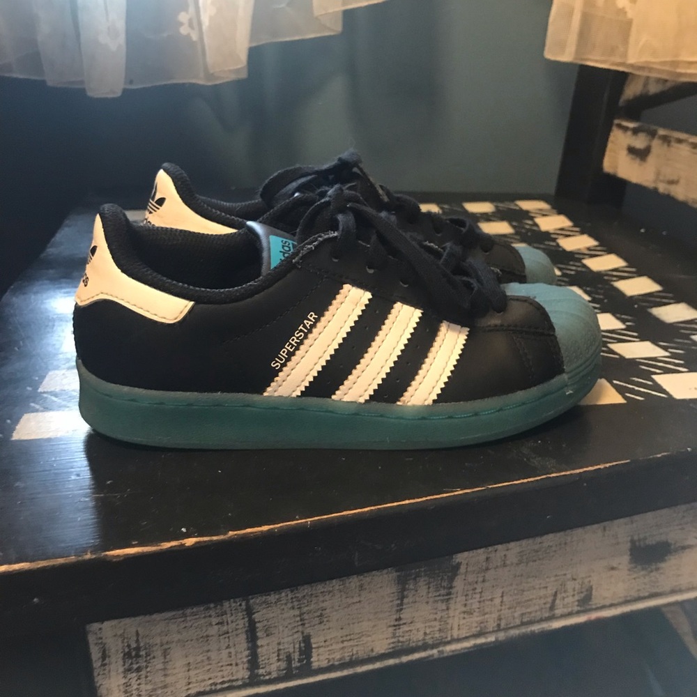 Adidas Superstar Tennis Shoes